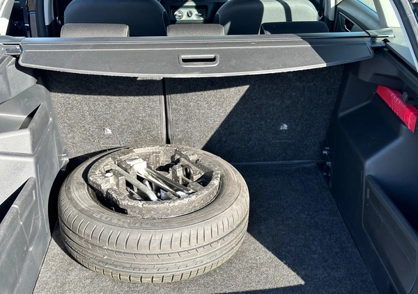 Skoda Fabia cena 37900 przebieg: 167600, rok produkcji 2020 z Warszawa małe 232